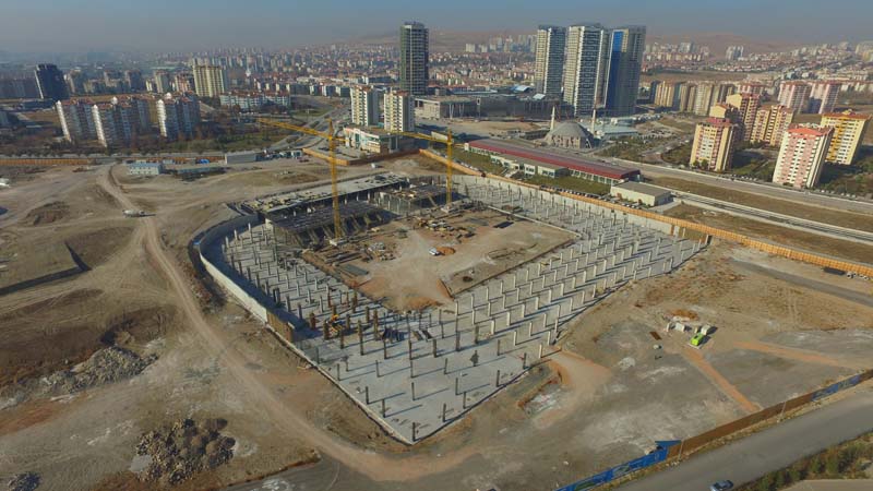 BAŞKAN GÖKÇEK, ERYAMAN STADI İNŞAATINI DENETLEDİ