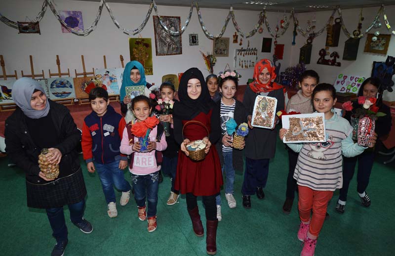 BÜYÜKŞEHİR’DEN, SIĞINMACI ÇOCUKLARA TÜRKÇE DERSİ