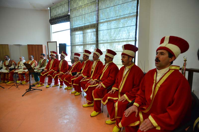 BÜYÜKŞEHİR'İN MEHTERLERİ, GÖNÜLLERİ FETHEDİYOR