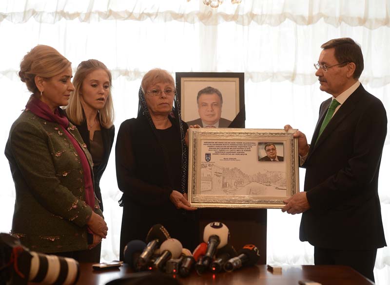 BÜYÜKELÇİ KARLOV’UN İSMİ, ARTIK YAŞADIĞI SOKAKTA