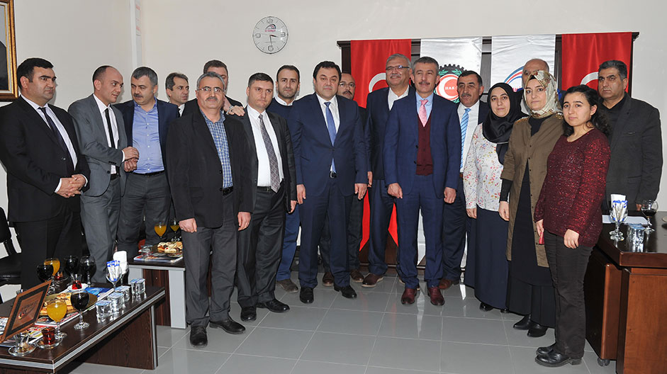 BÜYÜKŞEHİR BELEDİYESİ'NE SENDİKA TEMSİLCİLİĞİ AÇILDI