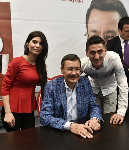 BAŞKAN GÖKÇEK, ŞİRKET PERSONELİYLE İFTARDA BULUŞTU