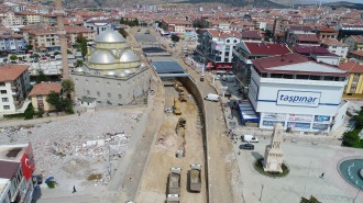 BÜYÜKŞEHİR'DEN 4 CADDE KESİŞİMİNE KÖPRÜLÜ KAVŞAK