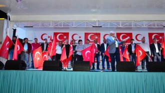 ONBİNLERCE BAŞKENTLİ'DEN, DEMOKRASİNÖBETİNE DEVAM