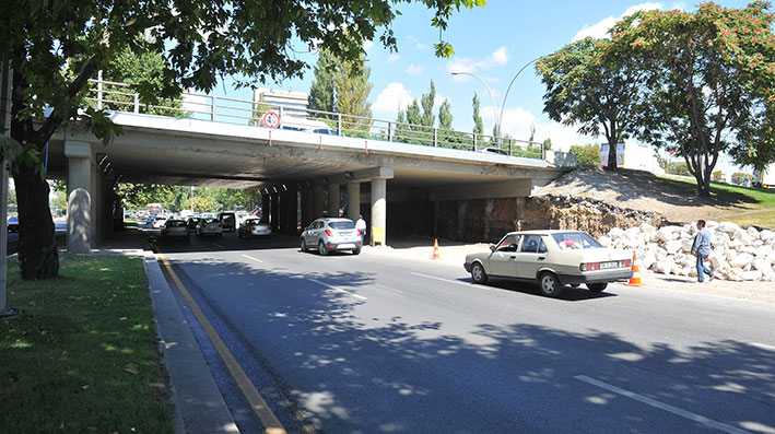 HİPODROM CADDESİ'NİN VARYANT BAĞLANTISI GENİŞLETİLİYOR