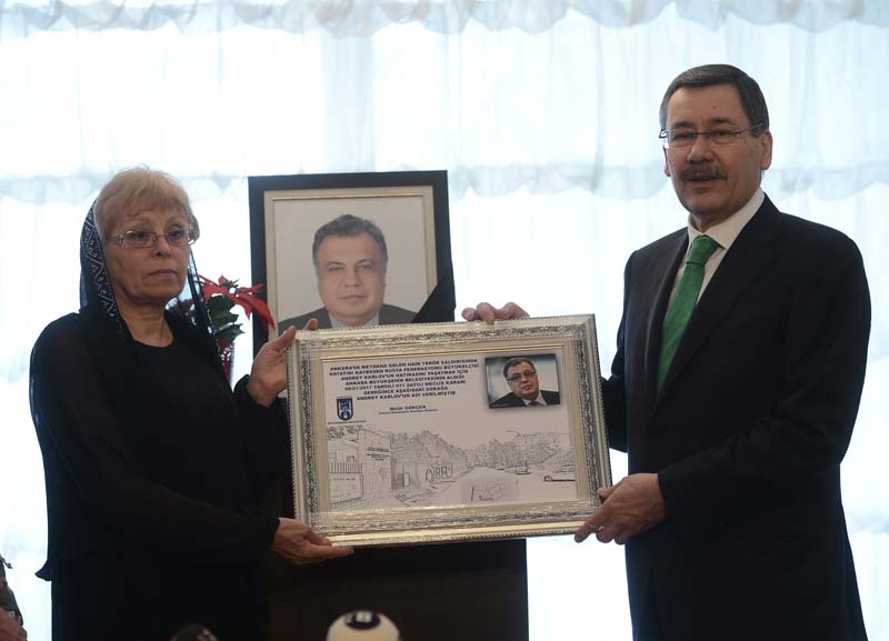 BÜYÜKELÇİ KARLOV’UN İSMİ, ARTIK YAŞADIĞI SOKAKTA