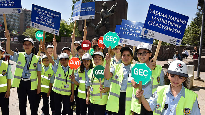 ÇOCUK MECLİSİ ÜYELERİNİN TRAFİK DENETİMİ