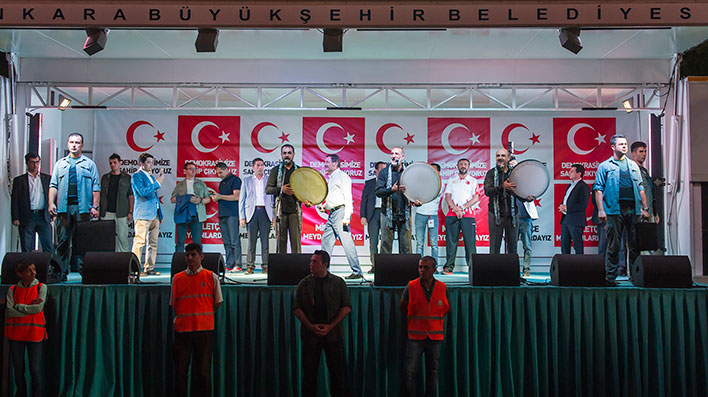 DEMOKRASİ NÖBETİ'NDE 13. GÜN