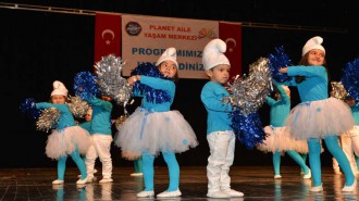 PLANET AİLE YAŞAM MERKEZİ ÜYELERİNİN YIL SONU ETKİNLİĞİ