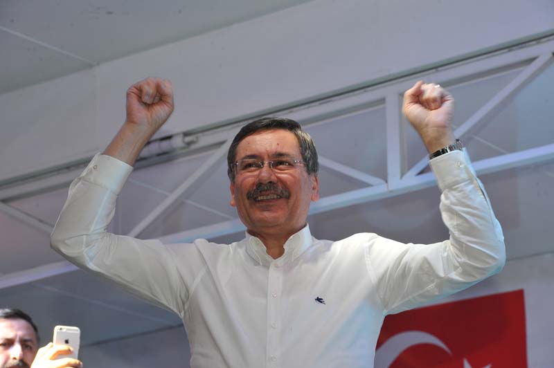 KIZILAY DEMOKRASİ MEYDANI’NDA 15. GÜN