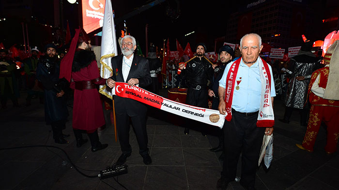MEYDANLARDAKİ DEMOKRASİ NÖBETİ, 16. GÜNÜNDE