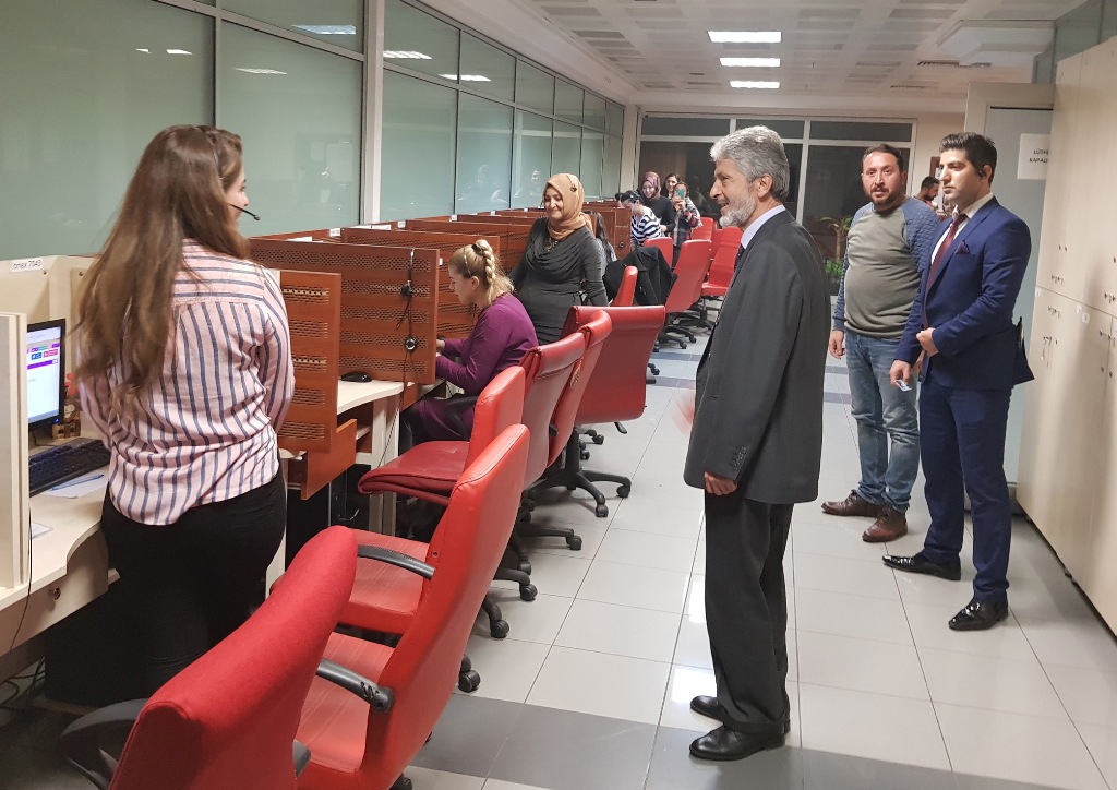 BAŞKAN TUNA, ALO 153 MAVİ MASA'YI ZİYARET ETTİ