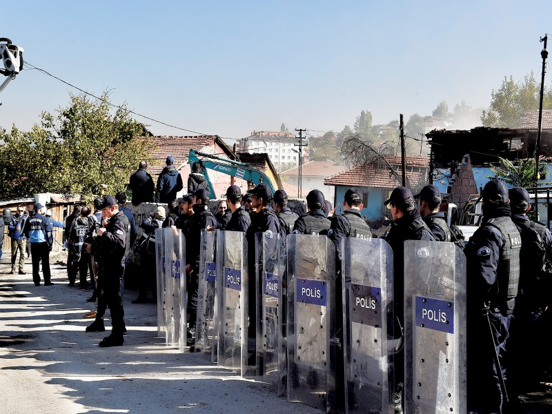 HIDIRLIKTEPE, GECEKONDULARDAN TEMİZLENİYOR