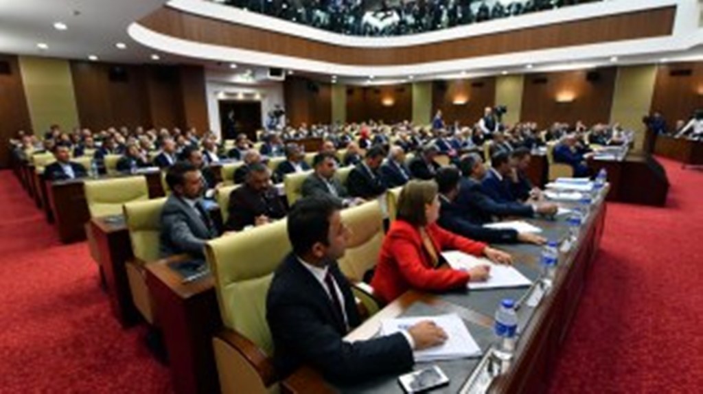 MECLİS TOPLANTISI’NDA ÖNERGE KRİZİ