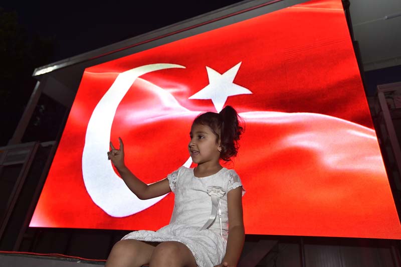 DEMOKRASİ NÖBETİ 7. GÜNÜNDE