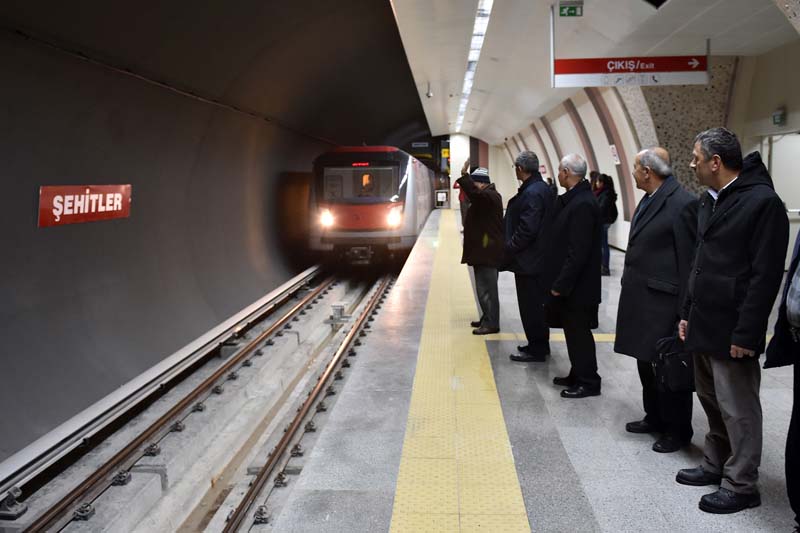 KEÇİÖREN’DE METRO SEVİNCİ