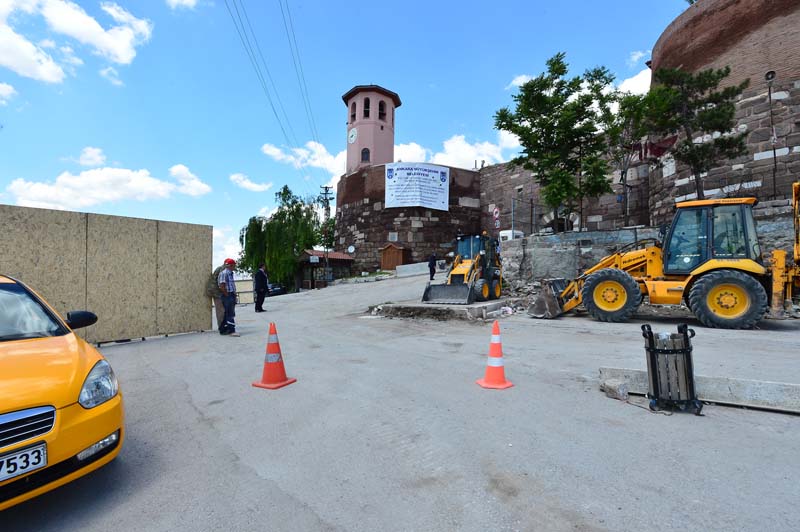 ANKARA KALESİ’NDE MEYDAN ÇALIŞMASI SÜRÜYOR