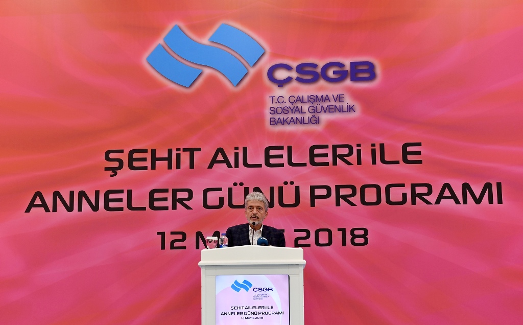 BAŞKAN TUNA, ŞEHİT AİLELERİYLE, ŞEHİT ANNELERİYLE