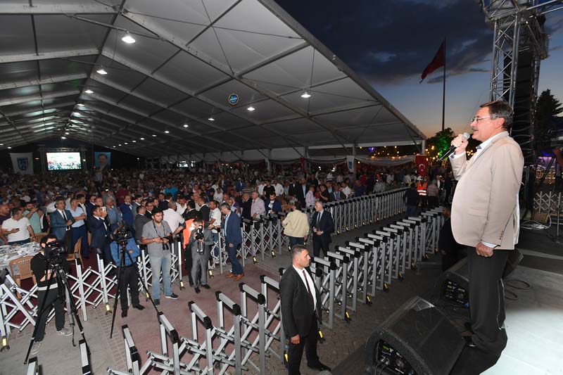 BAŞKAN GÖKÇEK, BAŞKENTLİ ŞOFÖR ESNAFIYLA İFTARDA BİRARAYA GELDİ