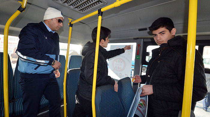 LİSELİ ÖĞRENCİLERDEN ÇÖP DUYARLILIĞI