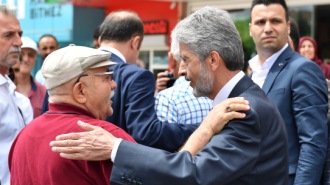 BAŞKAN TUNA, İLÇE İLÇE VATANDAŞLARLA BAYRAMLAŞIYOR