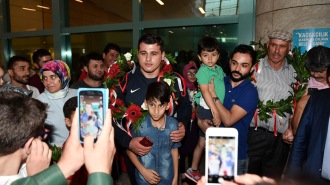 DÜNYA ŞAMPİYONU ASKİ SPOR'LU KAYAALP'E COŞKULU KARŞILAMA