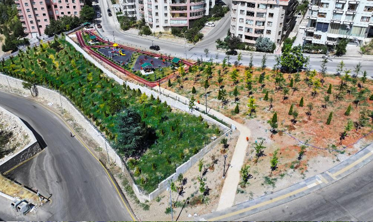 Gökkuşağı Mahallesi Parkı