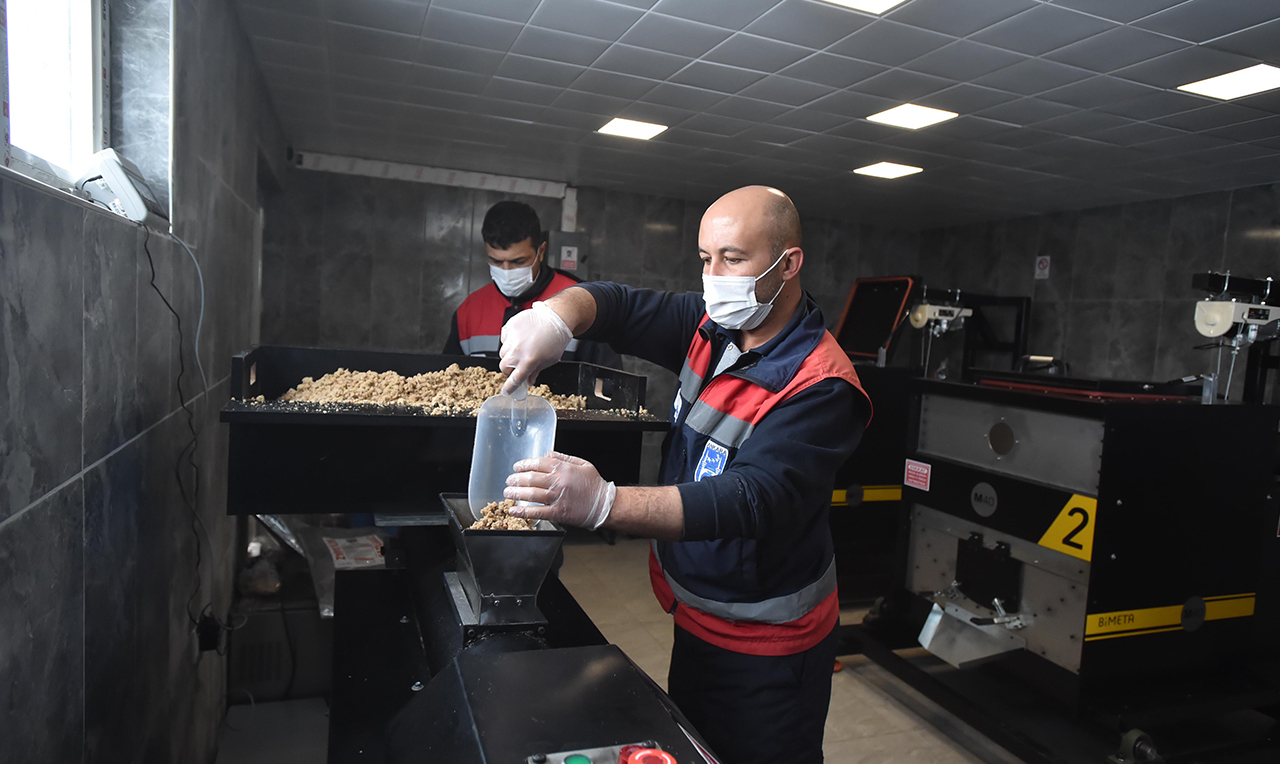 Sokak Hayvanlarına Mama Üretimi