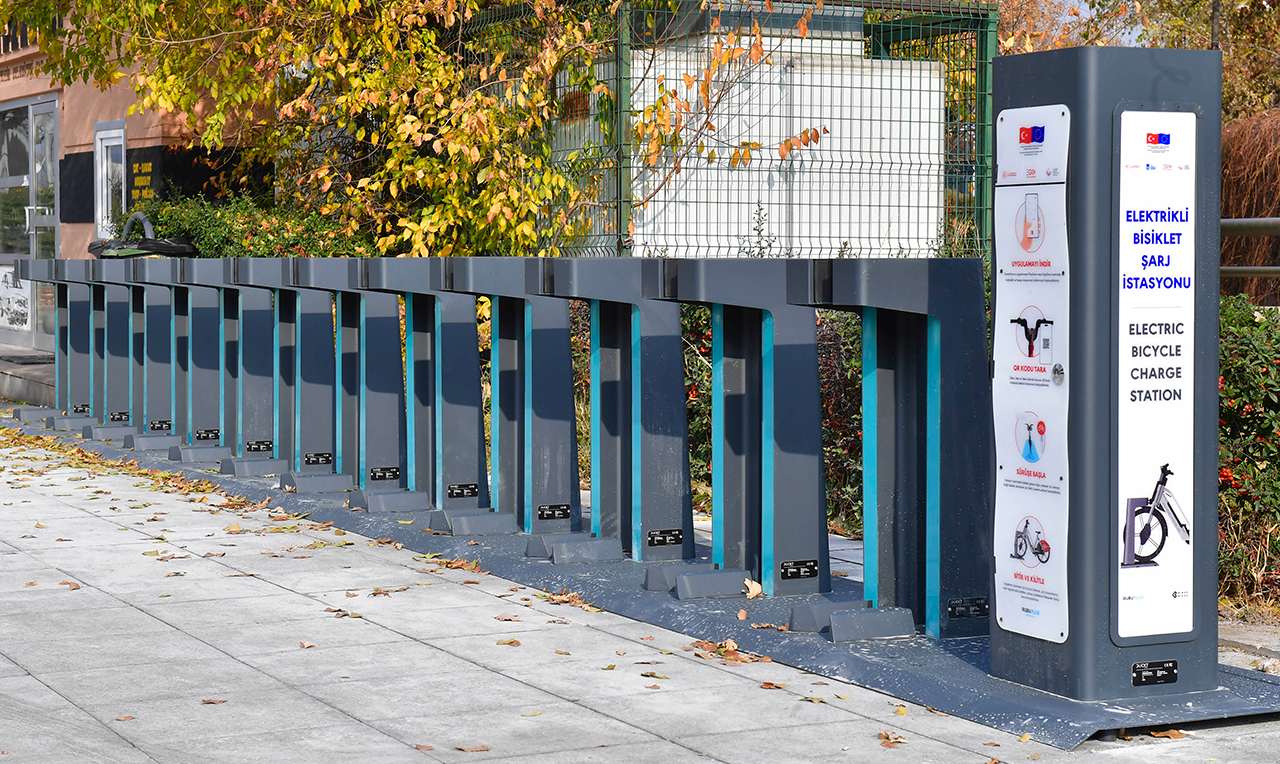 Elektrikli Bisiklet Şarj Ünitesi