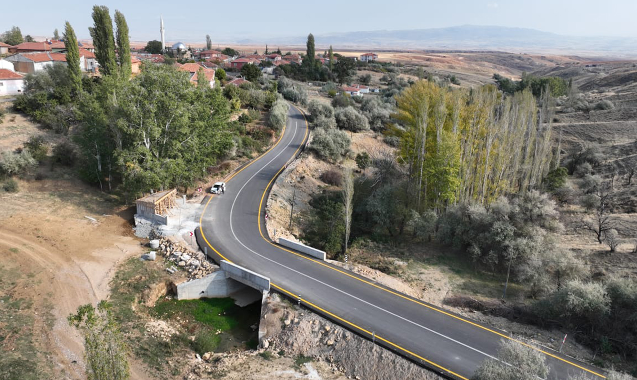 Menfez Ve Çay Geçiş Köprüsü Çalışmaları