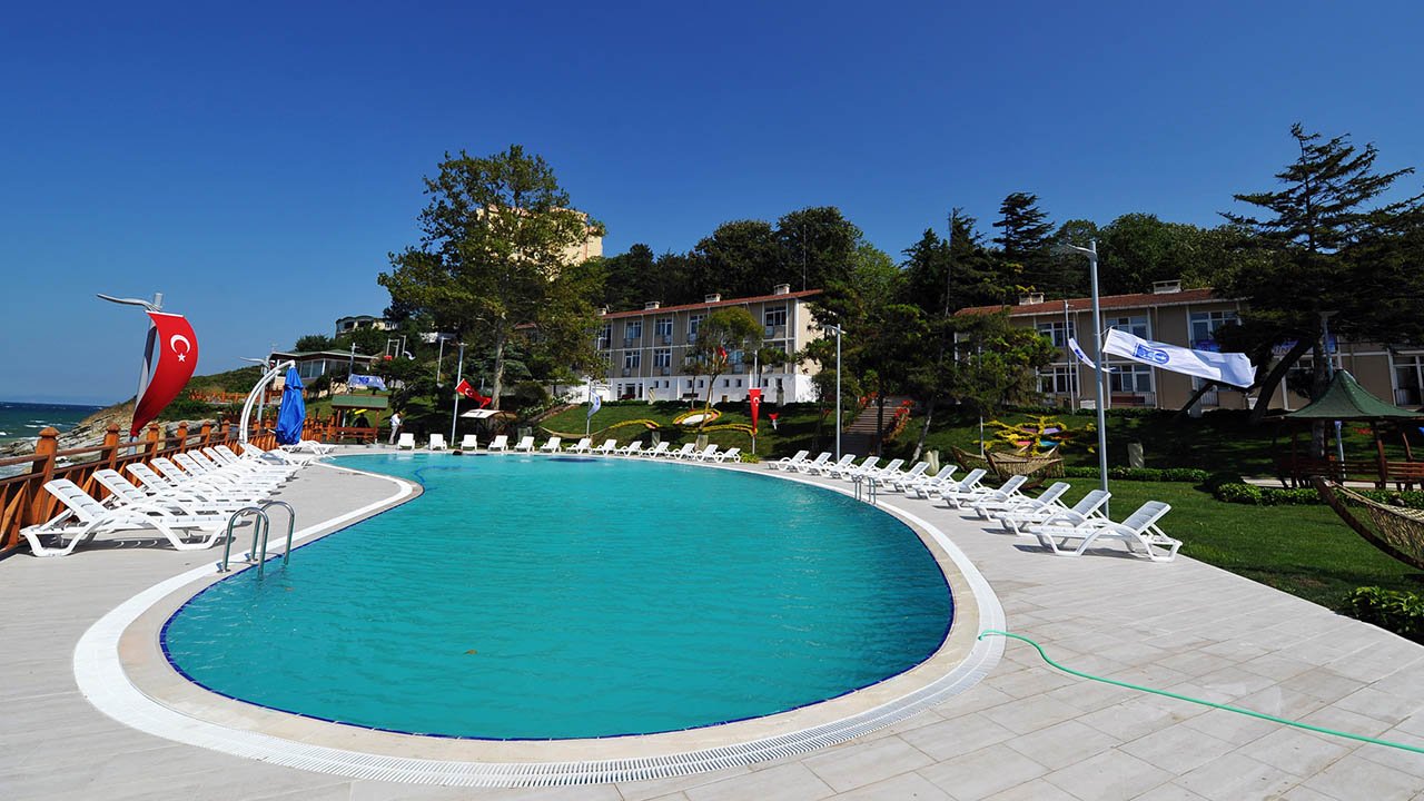 Altınoluk (Akçay) Tatil Kampı