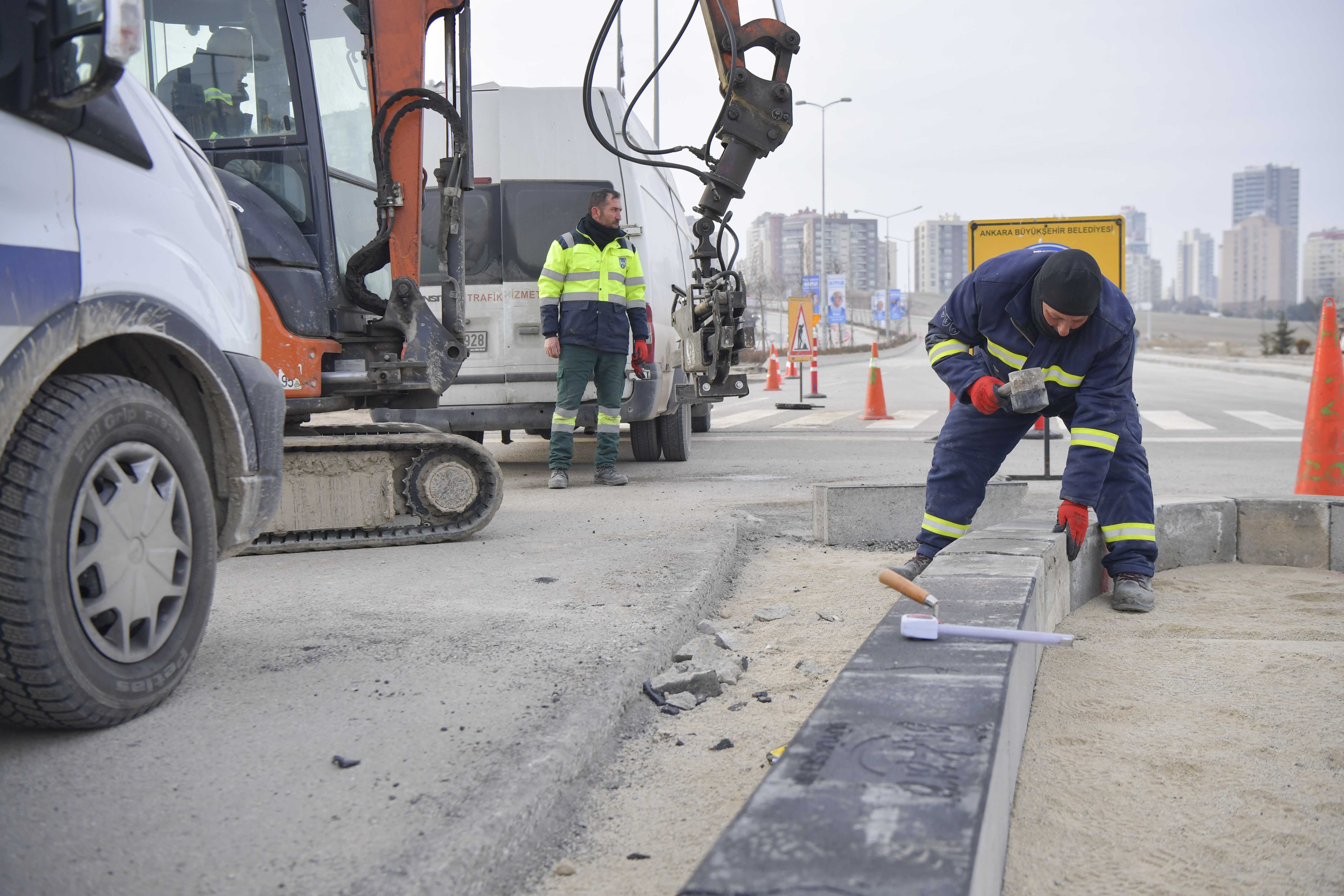 ABB’DEN, TRAFİĞE NEFES ALDIRAN ÇALIŞMA: YAŞAMKENT KAVŞAK DÜZENLEME ÇALIŞMASI