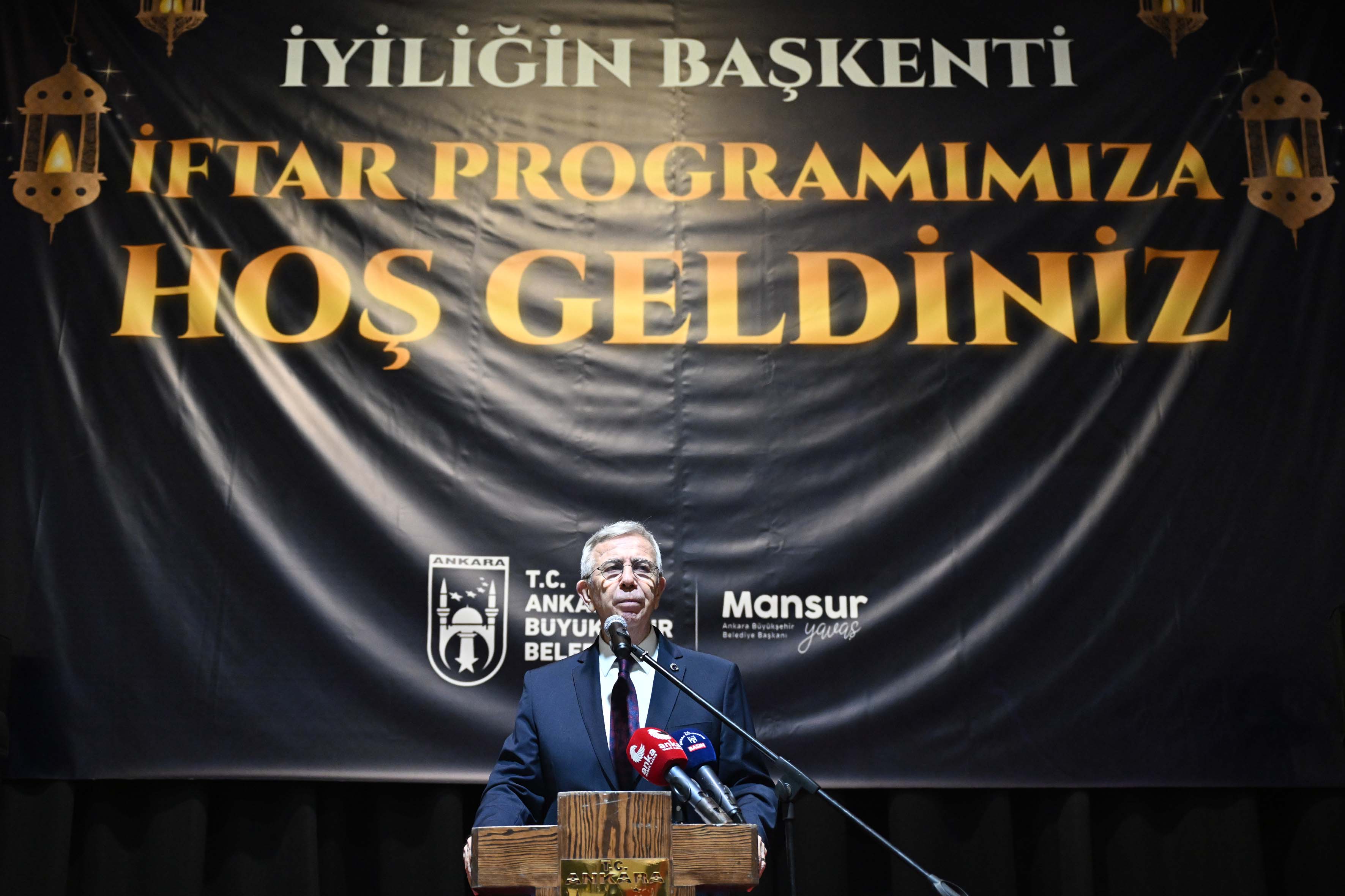MANSUR YAVAŞ TAKSİCİ ESNAFIYLA İFTARDA BULUŞTU: “SİZLERLE GURUR DUYUYORUZ, MARKA OLDUNUZ”