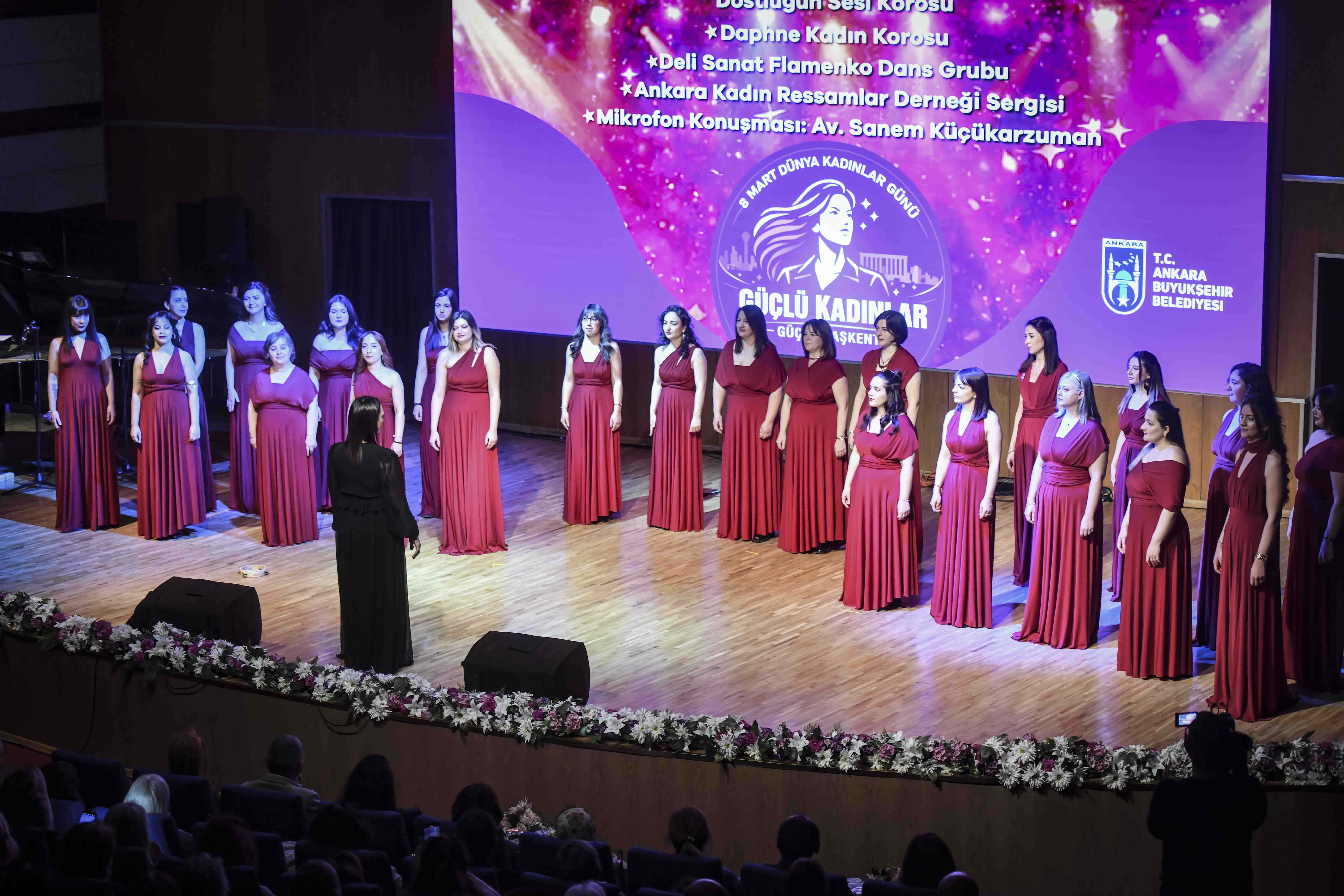 ANKARA BÜYÜKŞEHİR BELEDİYESİ “UMUDUN SÖZÜ KADIN” ETKİNLİĞİNE EV SAHİPLİĞİ YAPTI