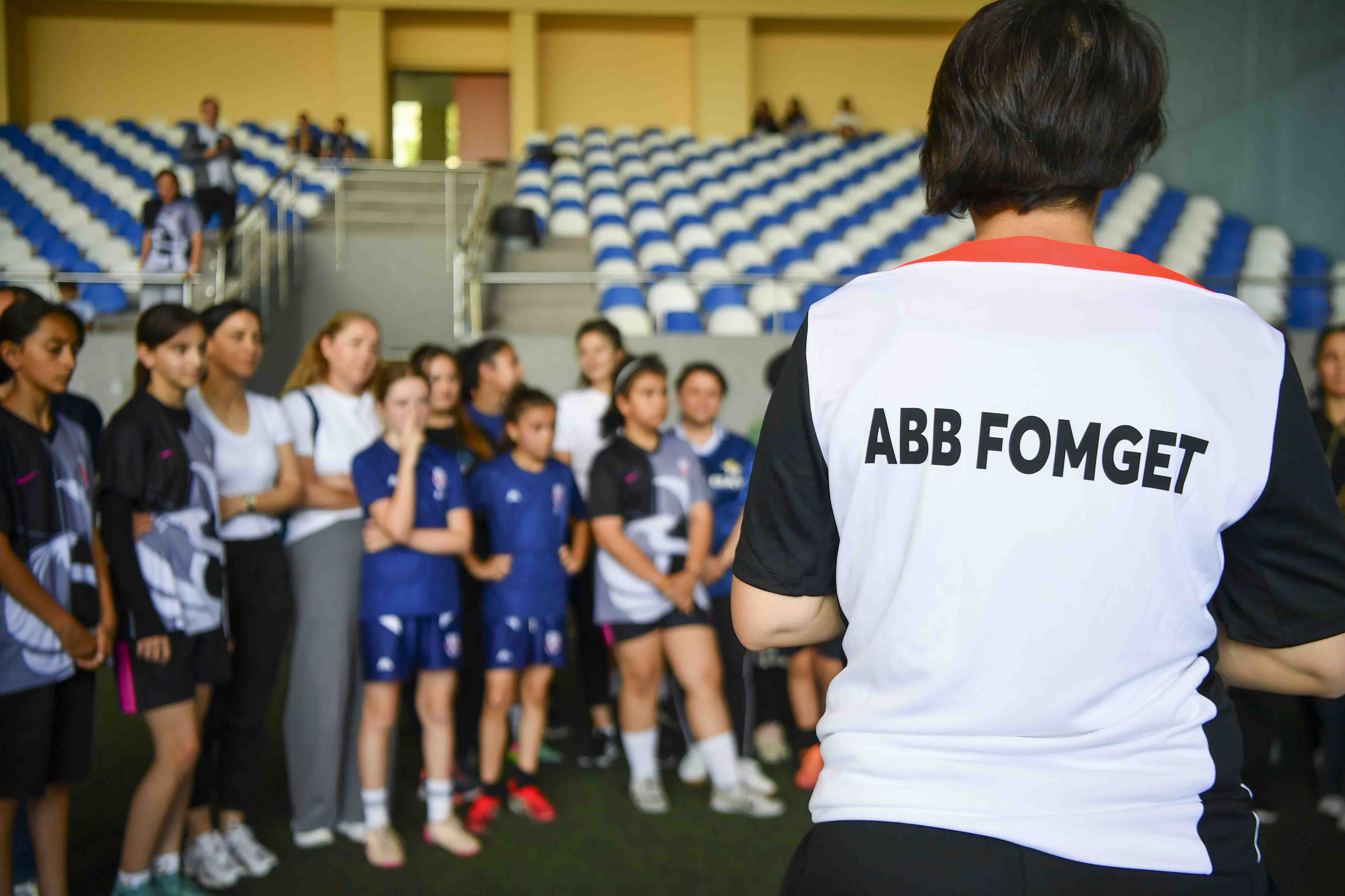 FOMGET’TE ANNE-KIZ FUTBOL HEYECANI