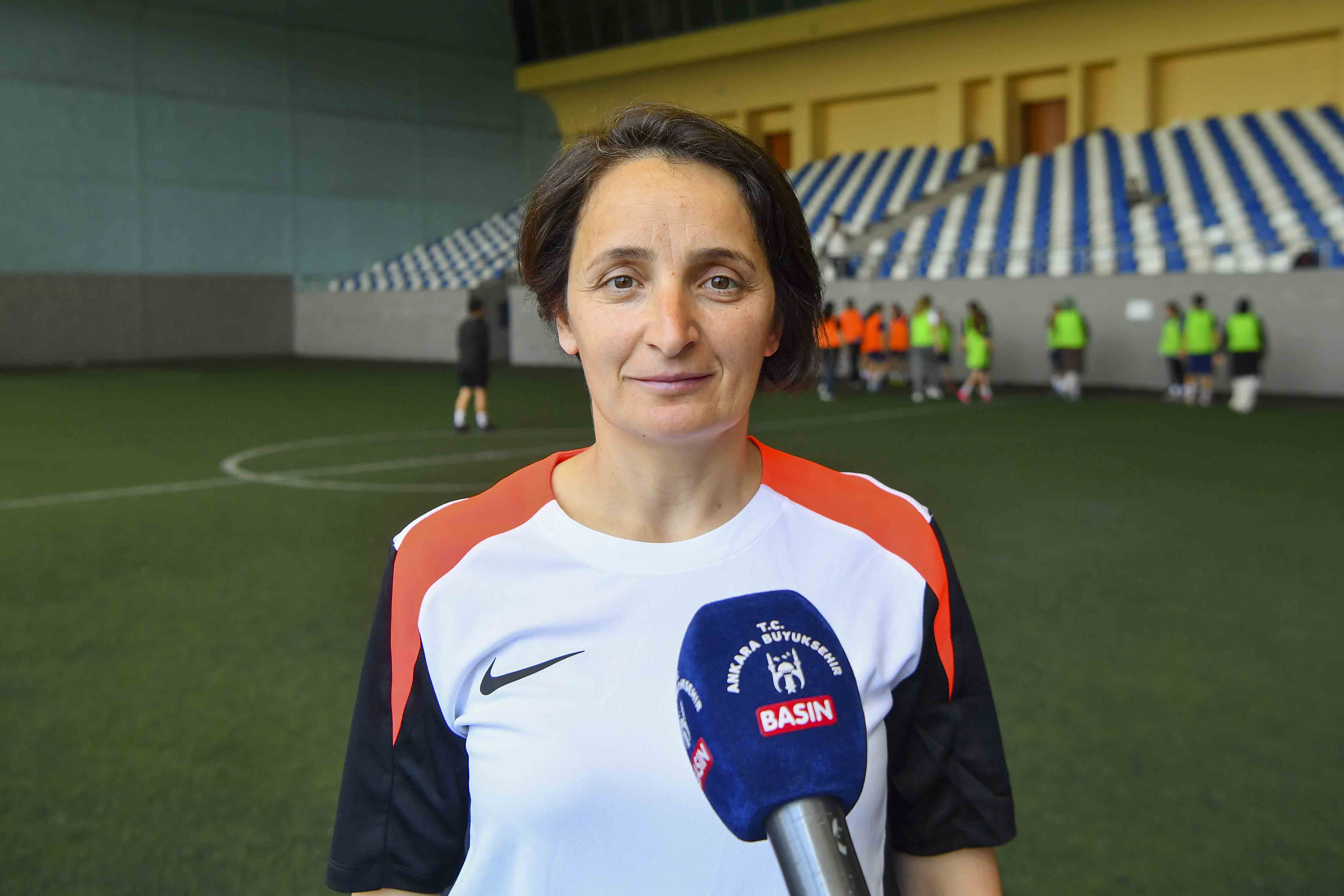 FOMGET’TE ANNE-KIZ FUTBOL HEYECANI