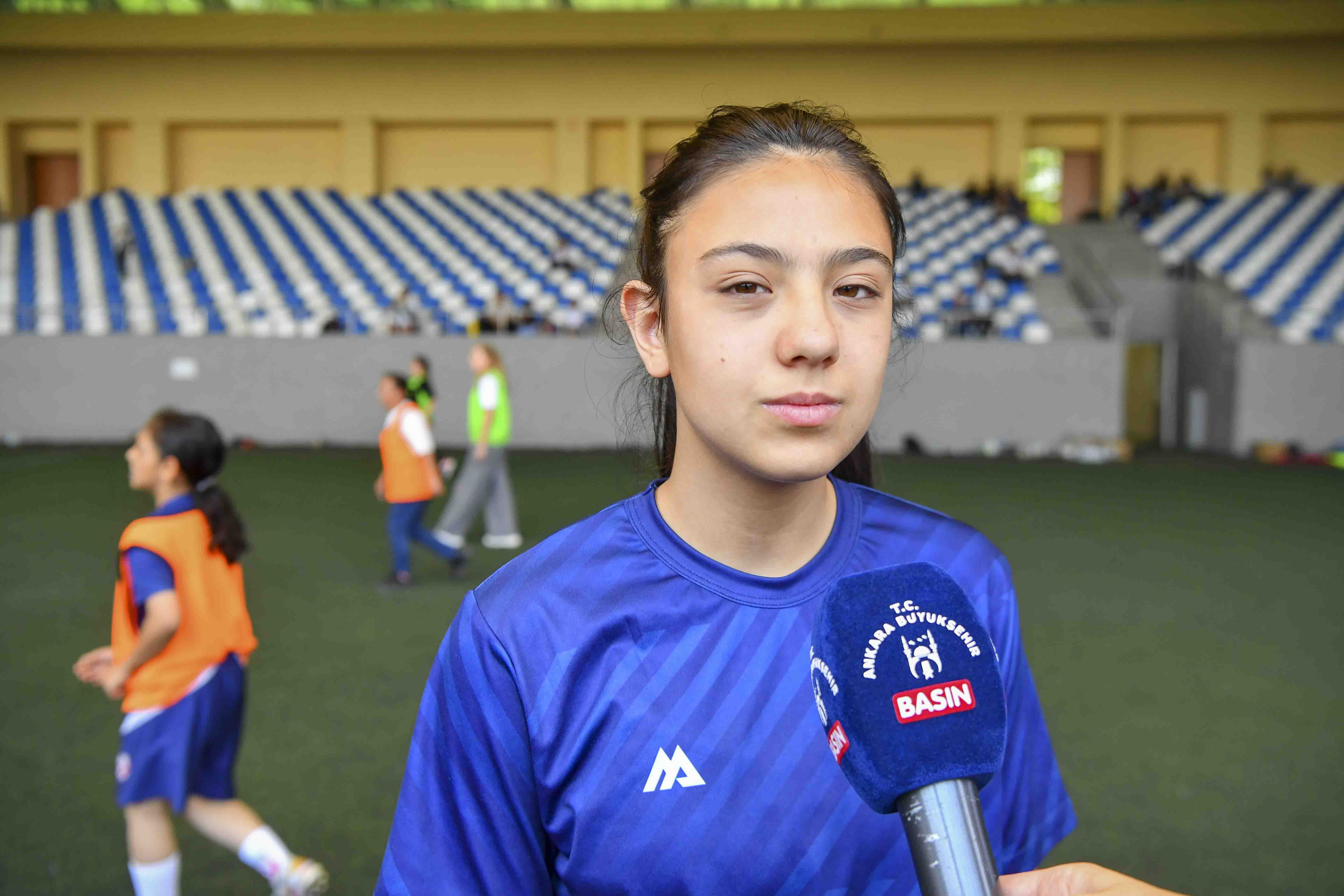 FOMGET’TE ANNE-KIZ FUTBOL HEYECANI
