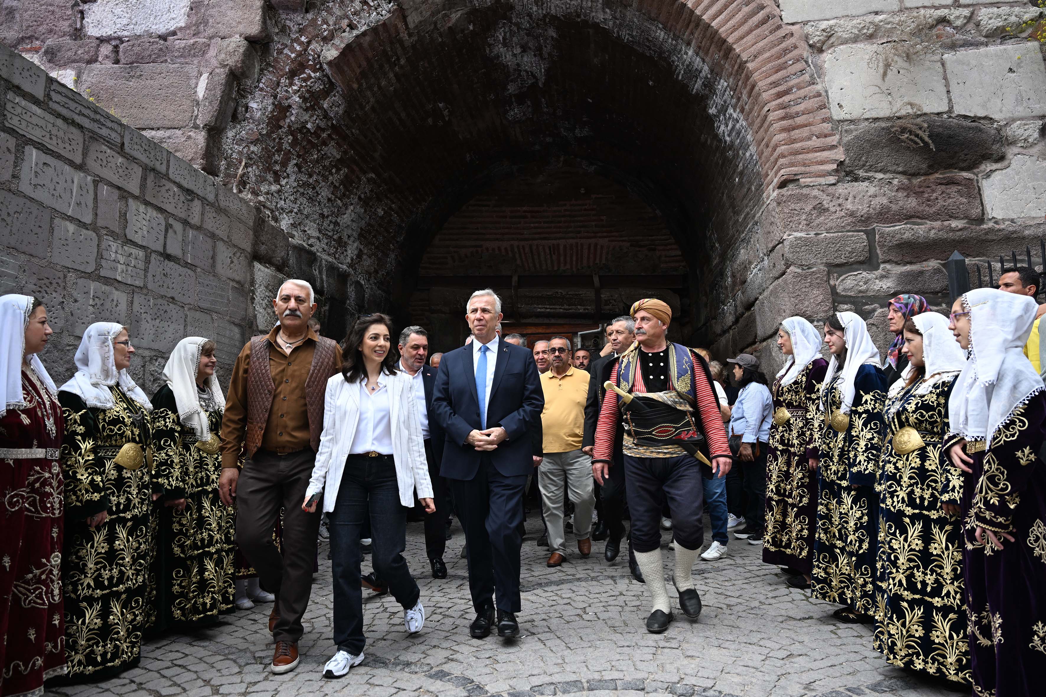 ANKARA KALESİ’NDE ŞENLİK BAŞLADI