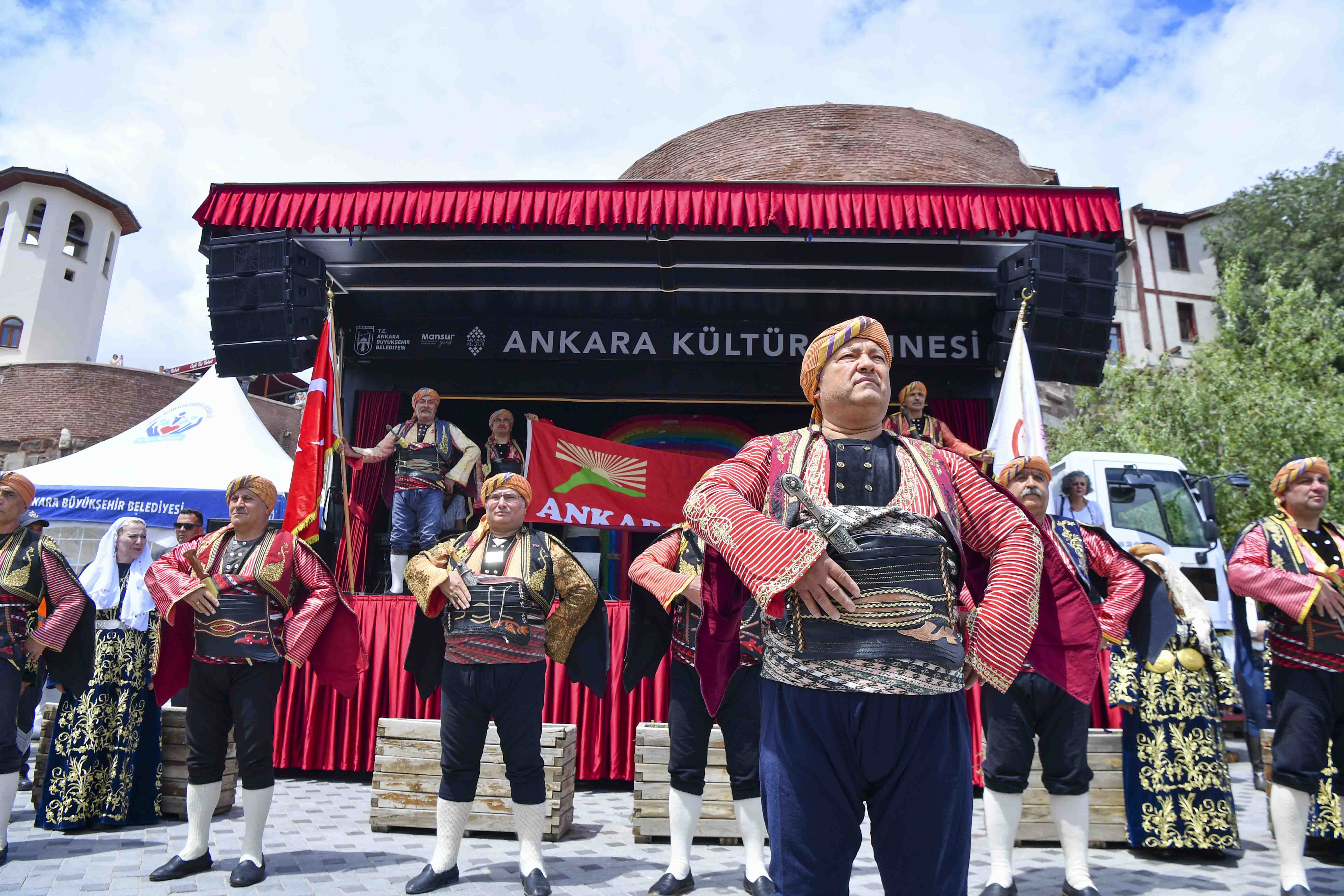 ANKARA KALESİ HAFTA SONU KÜLTÜR VE SANATIN MERKEZİ OLDU