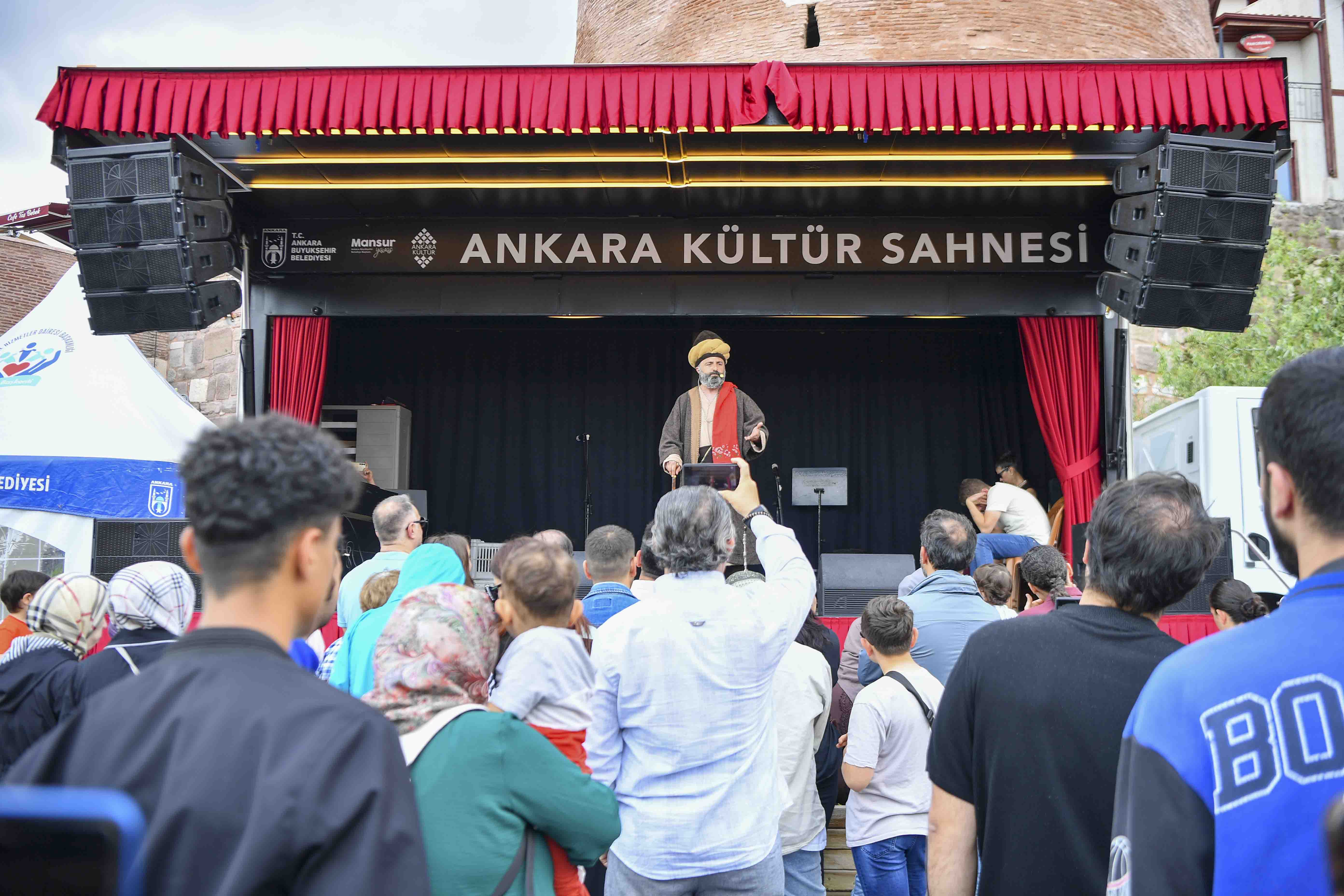 ANKARA KALESİ HAFTA SONU KÜLTÜR VE SANATIN MERKEZİ OLDU