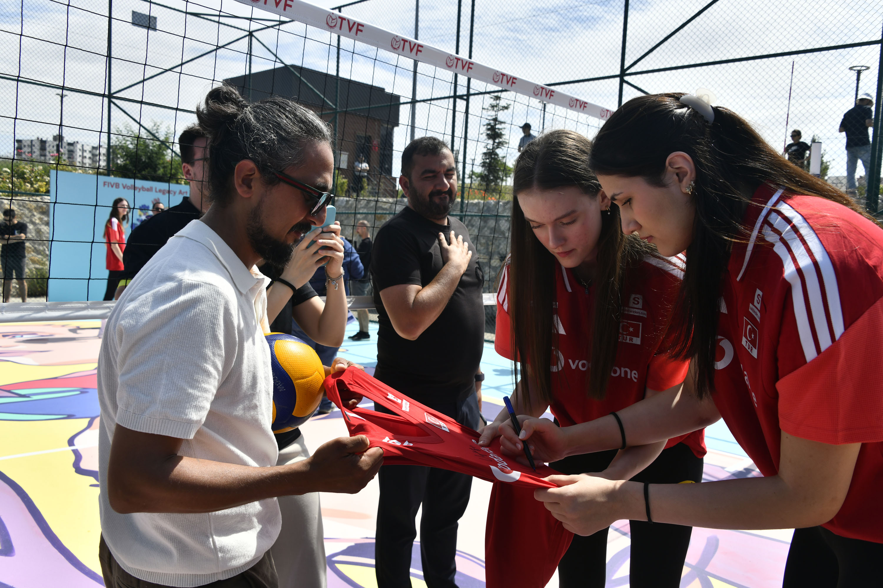 VNL’DEN BAŞKENT ANKARA’YA KALICI MİRAS FİLENİN SULTANLARI "VNL LEGACY COURT" PROJESİ İLE ÖLÜMSÜZLEŞTİRİLDİ