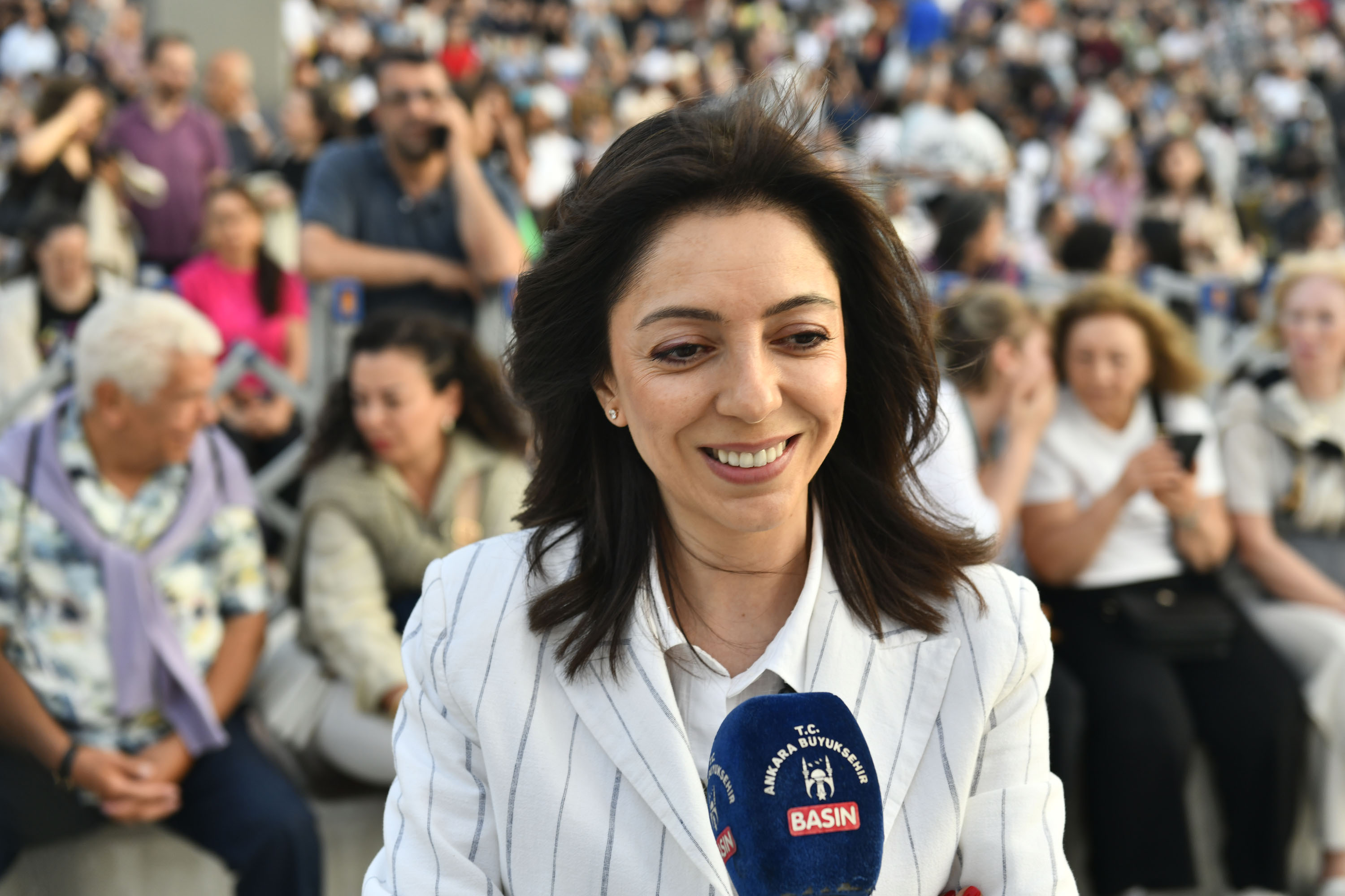 ÇAYYOLU YAZ SAHNESİ’NDE BABALAR GÜNÜ’NE ÖZEL YENİ TÜRKÜ KONSERİ YENİ TÜRKÜ BAŞKENTLİLERE UNUTULMAZ BİR YAZ AKŞAMI YAŞATTI