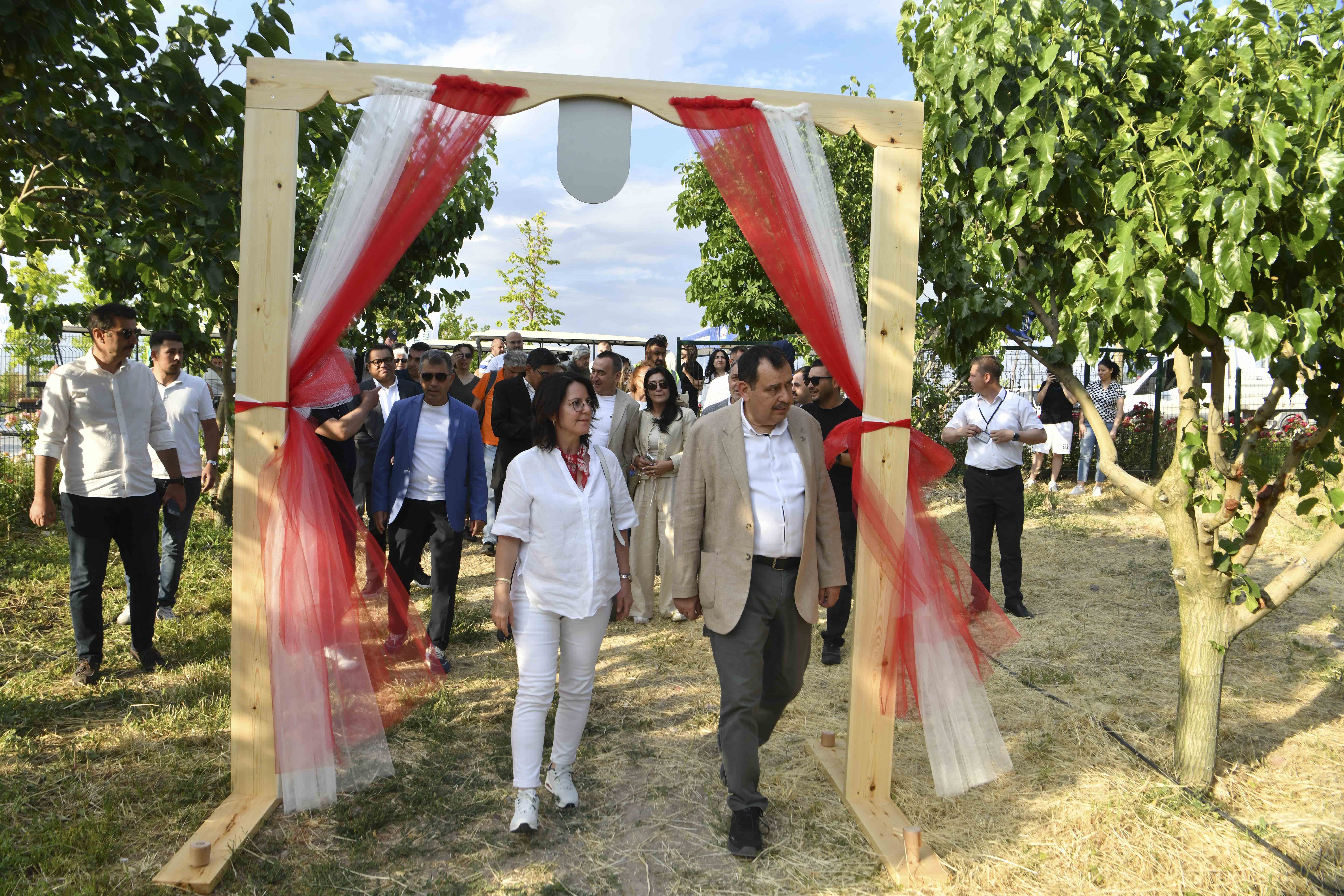 BÜYÜKELÇİLER ANKARA’NIN TARIM KAMPÜSÜNDE BULUŞTU